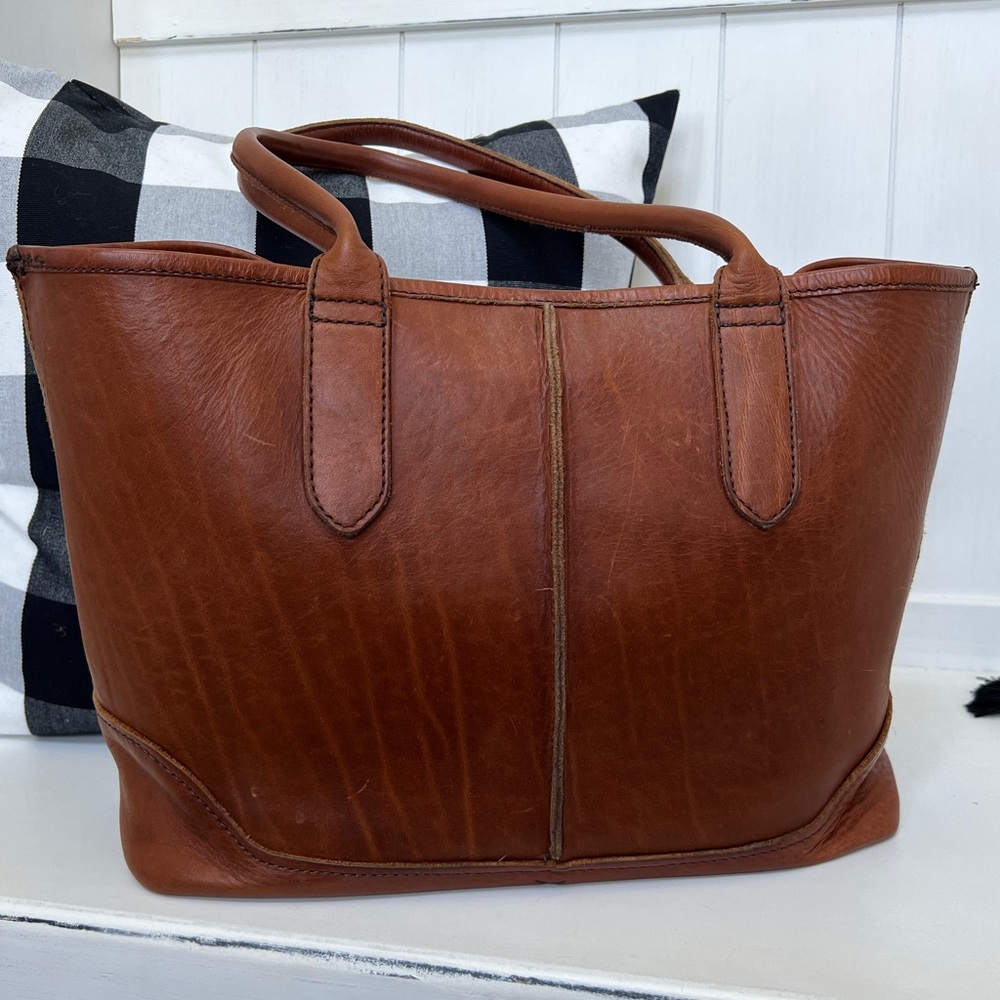 Frye Cara Tote